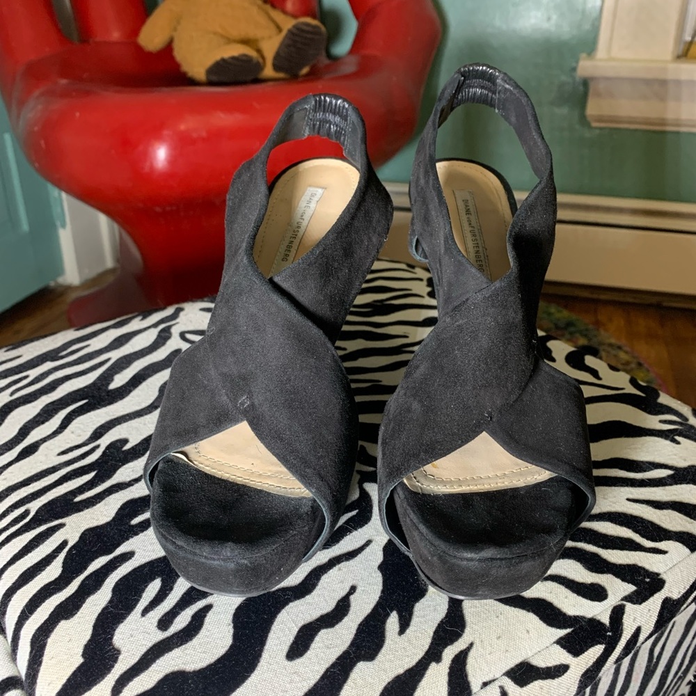 Black Diane von Furstenberg Pump Open toe